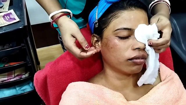 Lotus Herbals Radiant Gold Facial and bleach step by step//How to do facial. смотреть онлайн