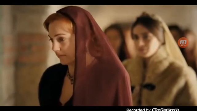 В Мехмеда попала стрела.......