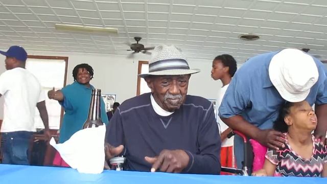 Granddaddy Herman --- Git'n it On Down Tha Line!!! Rest In Paradise.....WE LOVE YOU!!! смотреть онлайн