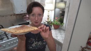 Хроника в городе Октябрь 2023 год. Сушу порей и рукколу. Пеку пироги с фаршем и плюшки...