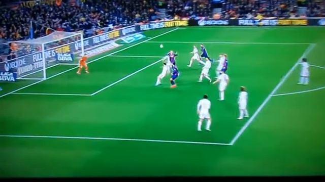 Jeremy Mathieu scores ! Barcelona - Real 1-0 #elclasico #BBVA смотреть онлайн