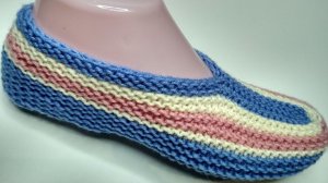 Следки спицами без шва на подошве! Очень простые следки на двух спицах