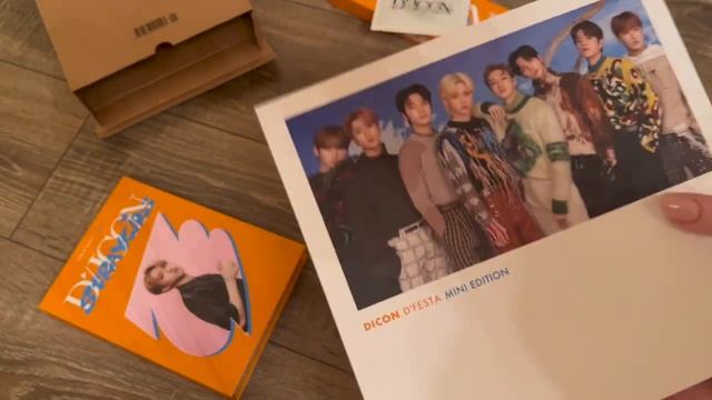 Распаковка Mini Dicon Stray Kids // Unboxing Mini Dicon Stray kids смотреть онлайн