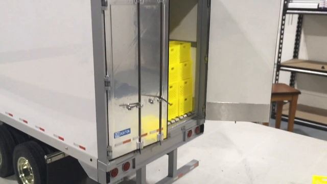 Tamiya 1/14 Reefer Trailer Upgrade Parts Demo Video