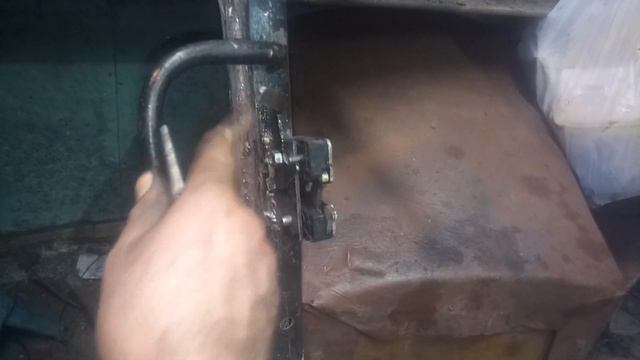 Замок на дверь спецтехники, Zámok Dverí Pre Nakladač