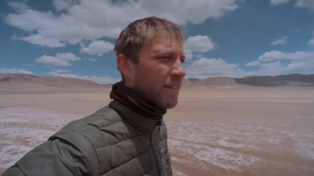 Riding the Pamir Highway in Tajikistan || Sydney to London - EP 24 смотреть онлайн