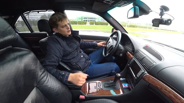 БМВ Е38 / BMW E38 Одна из немногих выживших!!! смотреть онлайн