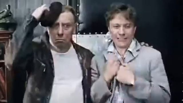 Шеф, всё пропало гипс снимают, клиент уезжает смотреть онлайн