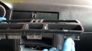 TUTORIAL: How to remove dashboard air vents outlet VW Bora, Jetta (1998 - 2004) in 11 steps