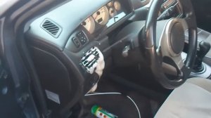 Mitsubishi Lancer IX: Чистка испарителя кондиционера