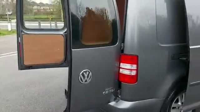 VW Caddy Maxi DSG automatic 7 speed Panel Van finished in metallic Grey смотреть онлайн