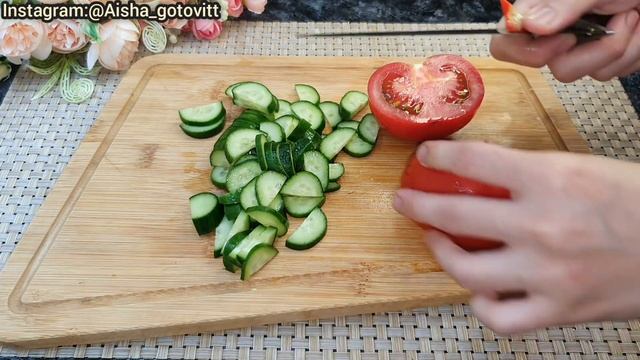 КОЧАН КАПУСТЫ. ЭТОТ САЛАТ БЕСПОДОБЕН. БОМБИЧЕСКИЙ салат из банальной Капусты смотреть онлайн