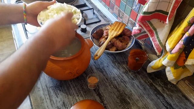 АППЕТИТНОЕ ЖАРКОЕ С ОВОЩАМИ В ГЛИНЯНОМ ГОРШОЧКЕ! смотреть онлайн