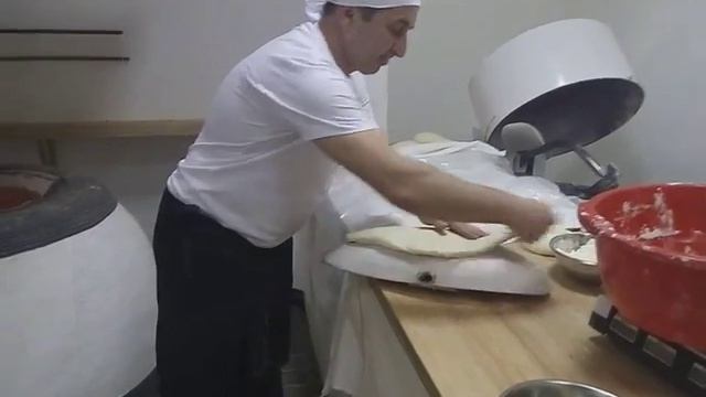 Работа пекаря в грузинской пекарне Кетили Пури г. Луцк смотреть онлайн