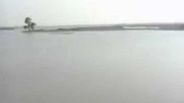 Neela Kadalin Oorathil смотреть онлайн