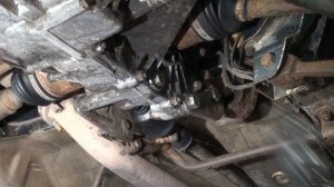 КАК СНЯТЬ КОРОБКУ ПЕРЕДАЧ ВАЗ 2110 2111 2112.