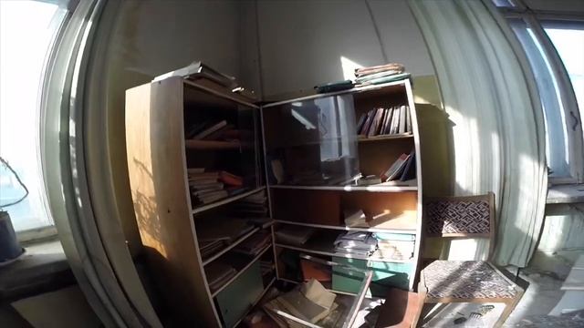 ПРОНИКЛИ в ГЛАВНЫЙ КОРПУС ЗИЛ! СПАЛИЛИСЬ на СИГНАЛКЕ! ДИКИЙ ПОБЕГ! смотреть онлайн