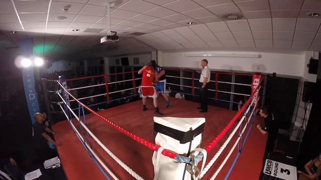 Ultra White Collar Boxing | Cardiff | Dom Spens VS Darren Cheesman смотреть онлайн