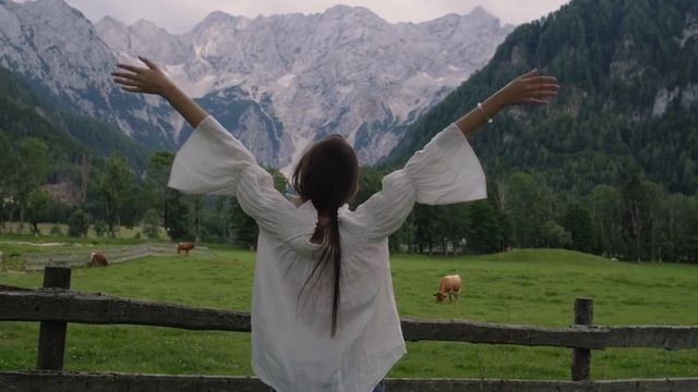 Коровы притащили с дальнего пастбища руки и ноги живого человека. Обнаружив тело хозяина, ахнули! смотреть онлайн