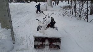 Снегоуборщик на мотоблок мтз. Как Оно есть.