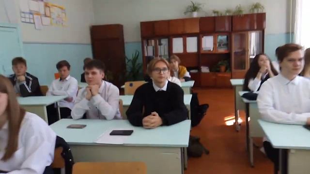 Наши выпускники 9 "Б" класс. Учебный год 2023-2024. смотреть онлайн