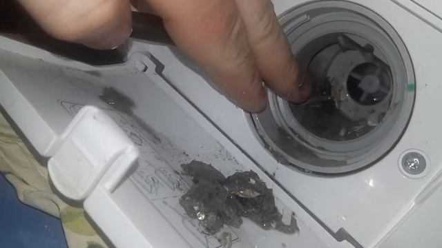 почему стиральная машинка не сливает воду? смотреть онлайн