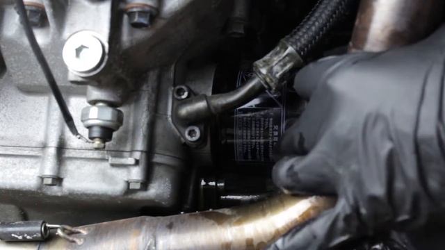 How to Change the Oil on a Suzuki GSXR 1300 Motorcycle | GSXR 1300 Oil Change | Partzilla.com смотреть онлайн