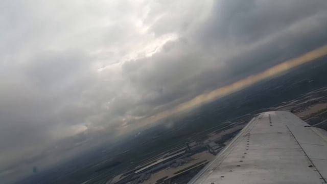 Взлет из Шарль де Голль смотреть онлайн