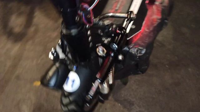 Попытки установить демпфер правильно по отношению к углу поворота руля. смотреть онлайн