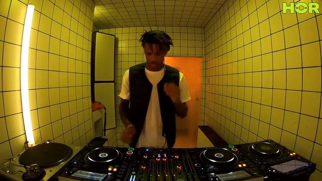 Mass Invites - Marrøn / February 16 / 8pm-9pm смотреть онлайн