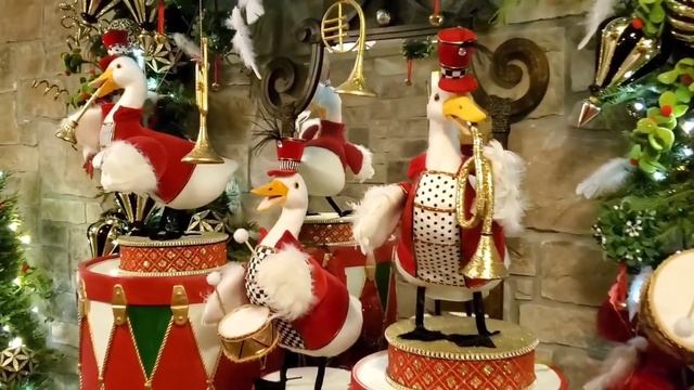 The Inn at the Christmas Place Complete Walkthrough and Review Pigeon Forge Tennessee смотреть онлайн