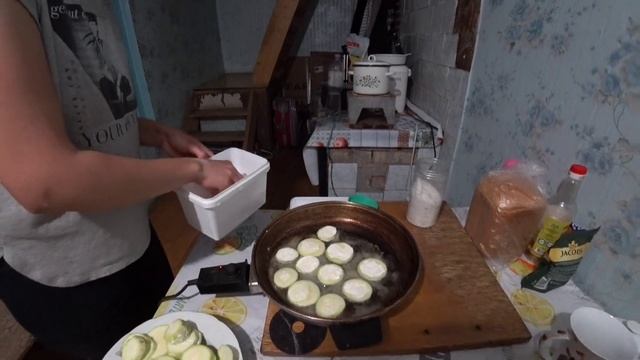 Хозяйка навела порядки в доме...чисто и уютно!!! смотреть онлайн