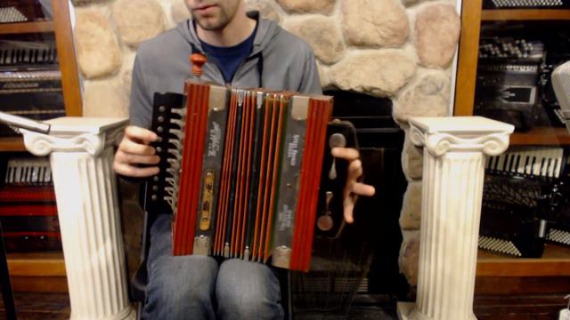 3506 - Red Hohner 1926 Philadelphia Grand Prix Diatonic Button Accordion A LMMH 10 2 $299 смотреть онлайн