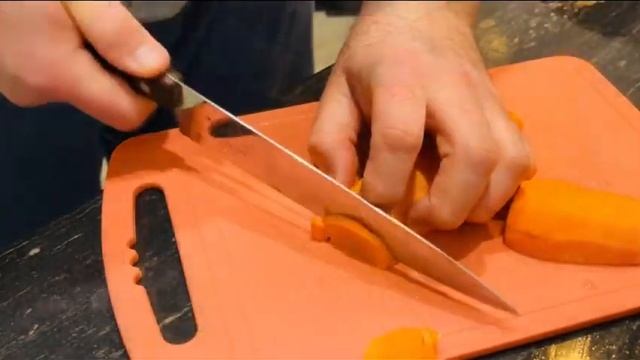 Кулинарная. Готовим плов с курицей, суп и свекольный салат ??✨??❤️ смотреть онлайн