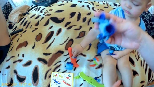 Собираем конструктор САМОЛЁТ БИПЛАН смотреть онлайн