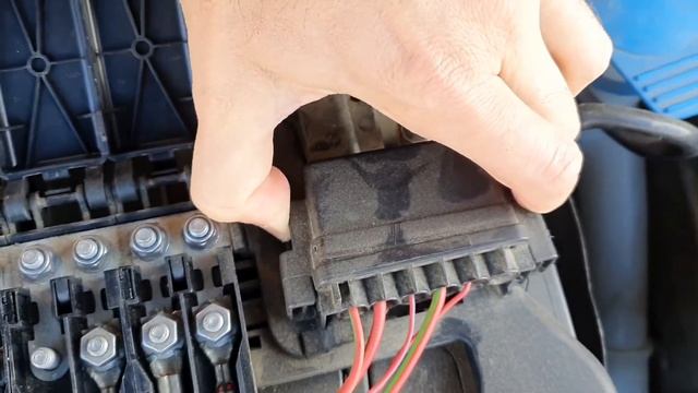 Skoda Roomster ABS keeps flagging + Fault code 01201 смотреть онлайн