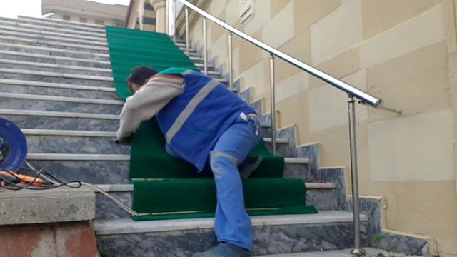 Lastik merdiven halısı смотреть онлайн