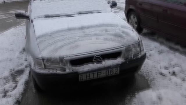 2001 F astra Classic Caravan (X16SZR) -ingyen kocsinak ne nézd a guminyomását :D смотреть онлайн