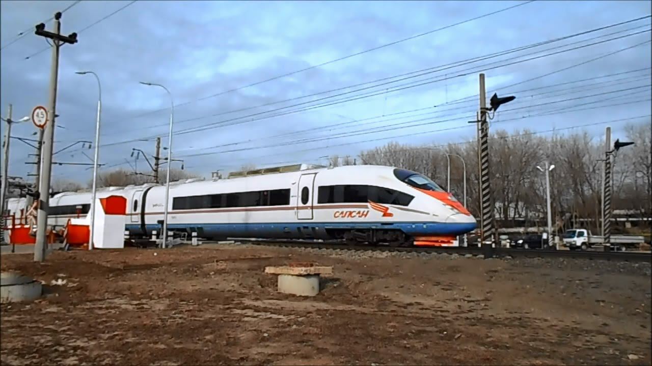 ЭД9М и "Сапсаны" смотреть онлайн