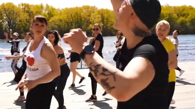 Фитнес выходные в загородном клубе Роджер смотреть онлайн