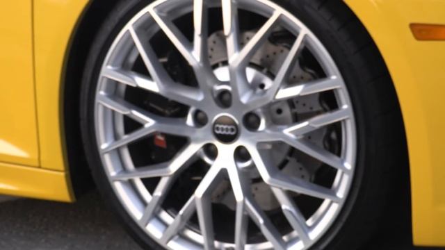 2018 Audi R8 Spyder Walkaround смотреть онлайн