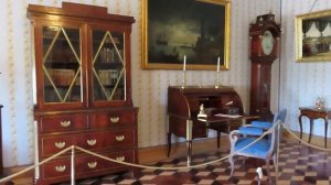 МЕНШИКОВСКИЙ  (БОЛЬШОЙ)  ДВОРЕЦ  В ОРАНИЕНБАУМЕ