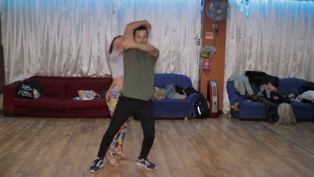 Tzvika and Liori Bachata Master Lesson 111 "Hello" смотреть онлайн