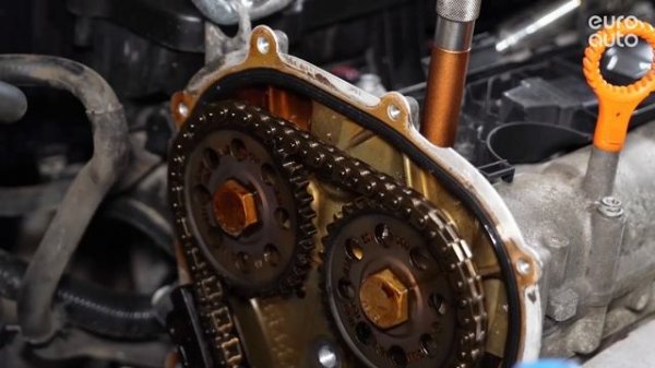 ЕвроАвто / EUROAUTO - Замена цепи Volkswagen Polo седан 1.6 на двигателе CFNA