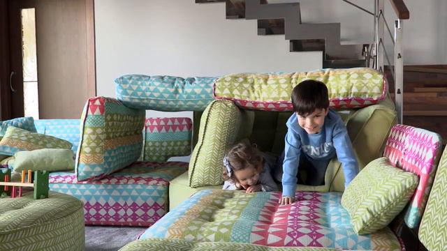 Sofá Arianne Love - Fama- смотреть онлайн