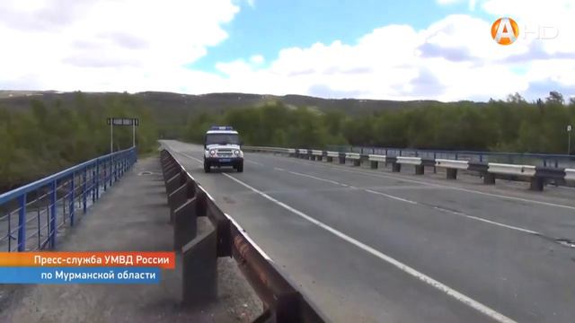 Полицейский в Печенгском районе спас женщину смотреть онлайн