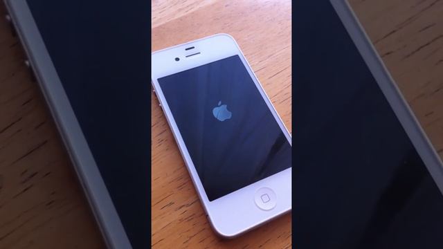 iPhone 4S - kernel panic?? смотреть онлайн