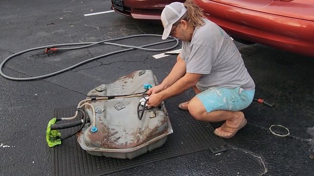 2000 Ford Taurus Fuel Pump removal and install. смотреть онлайн