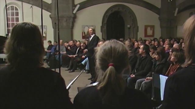 Eric Whitacre Conducts LUX AURUMQUE (Junges Vokalensemble Hannover)