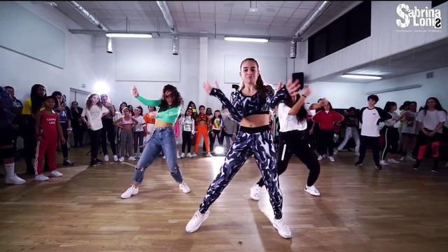 AYY MACARENA DANCE – TYGA смотреть онлайн